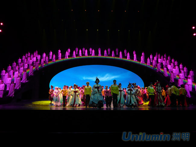 國(guó)家大劇院LED異形屏P10