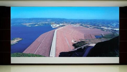 重慶LED顯示屏入駐影院優(yōu)勢明顯