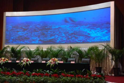 戶(hù)外LED顯示屏散熱風(fēng)機(jī)和空調(diào)的選擇